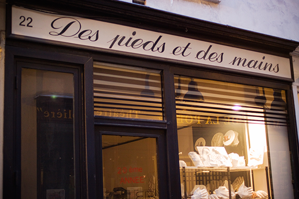 Des pieds et des mains