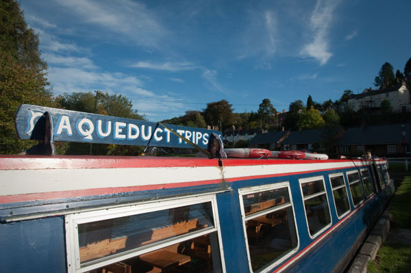 Compagnie "Jones The Boat" Compagnie "Jones The Boat"