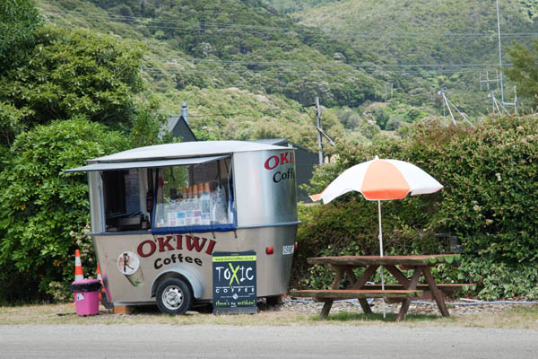 Café de Okiwi Bay en Nouvelle Zélande
