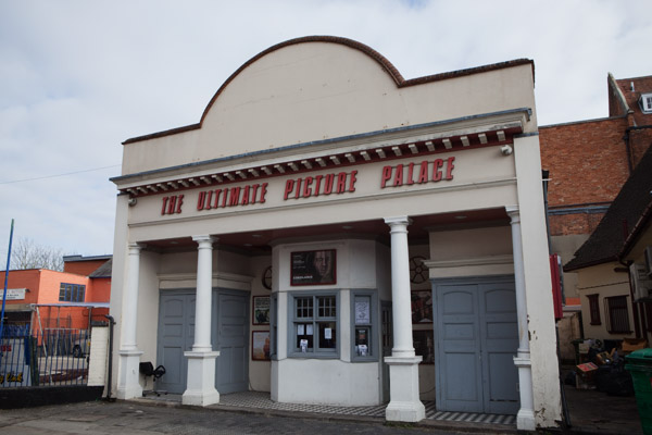 Ultimate Picture Palace - Jeuni street Cowly road à Oxford