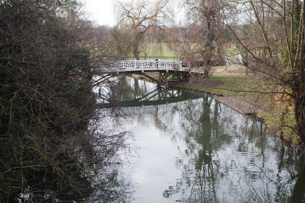 Barques sur la Tamise