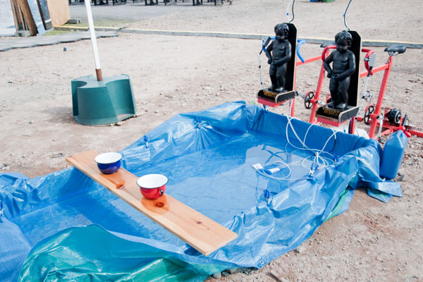 Couleur Café - Concours de Manneken pis où pipi dans le pot Couleur Café - Concours de Manneken pis où pipi dans le pot