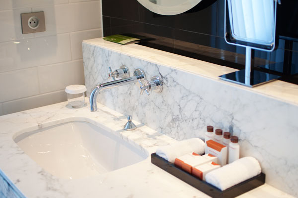 salle de bain du Trianon Palace Versailles salle de bain du Trianon Palace Versailles