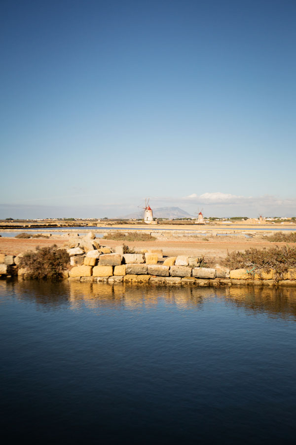 Point de vue sur Isola di Mozia en Sicile Point de vue sur Isola di Mozia en Sicile