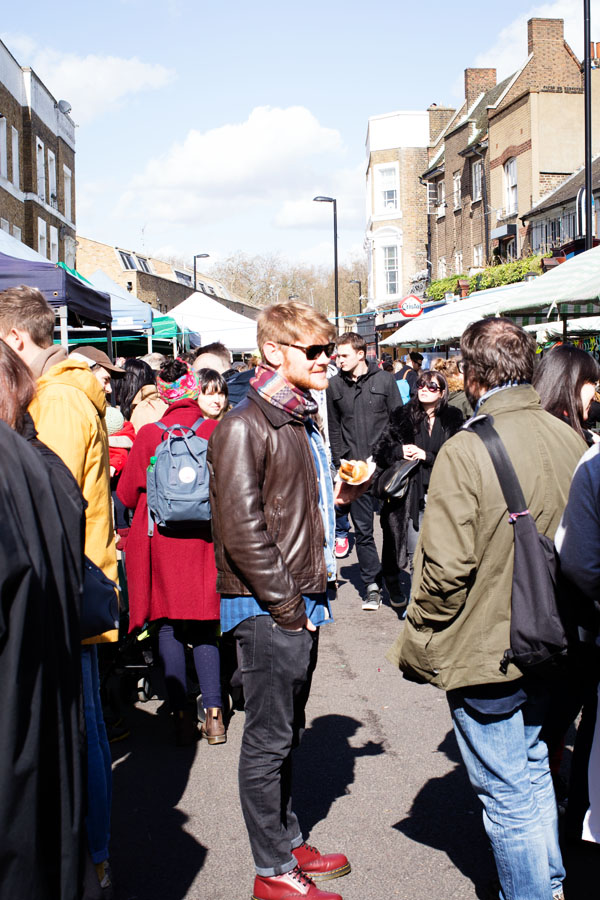 Arrivée sur Broadway Market - Est de Londres Arrivée sur Broadway Market - Est de Londres