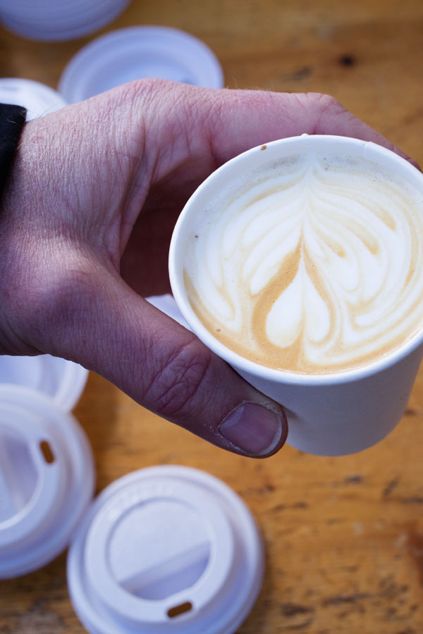 Flat white chez Climpson & Sons Flat white chez Climpson & Sons