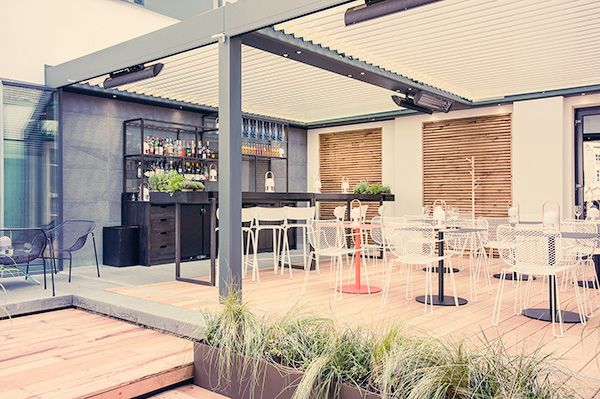 Terrasse intérieur de l'hôtel La Belle Juliette