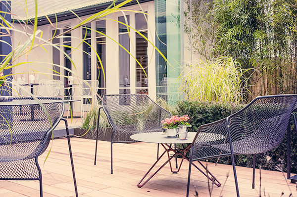 Terrasse intérieur de l'hôtel La Belle Juliette