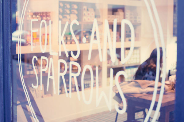 Coffee shop parisien Folks and Sparrows