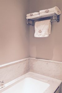 Pyjama Party Hôtel Meurice Paris