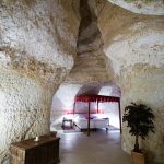 Chambre troglodyte Château de Chissay