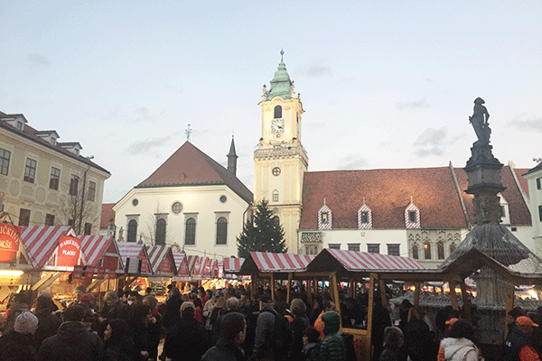 Bratislava old town hall et son marché de Noël 2016