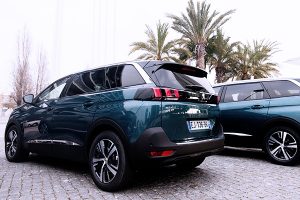 SUV Peugeot 5008