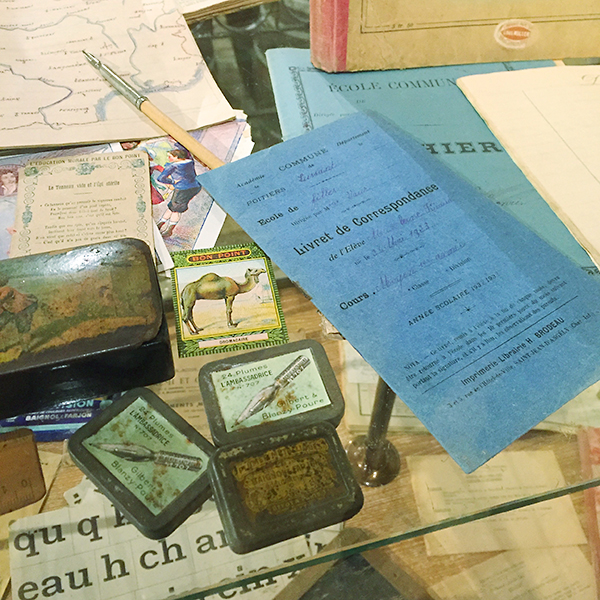 Musée des commerces d'autrefois à Rochefort - Ecole