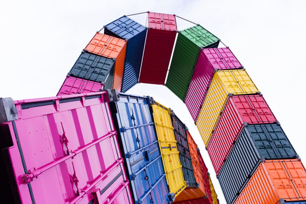 Catène de containers de Vincent Ganivet