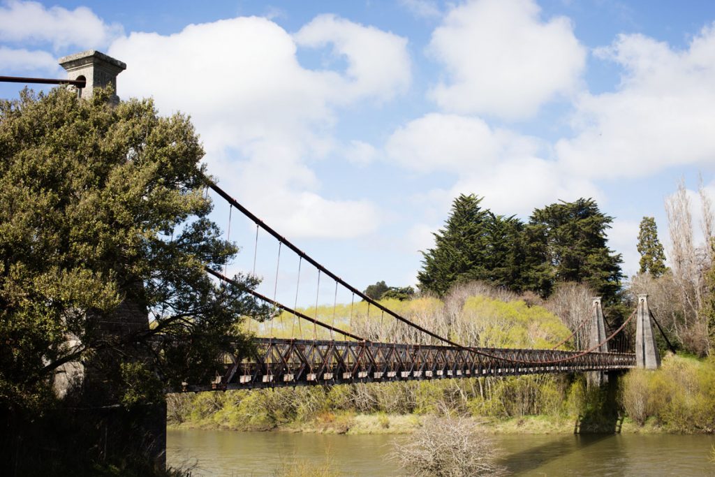 Clifden suspended heritage bridge NZ