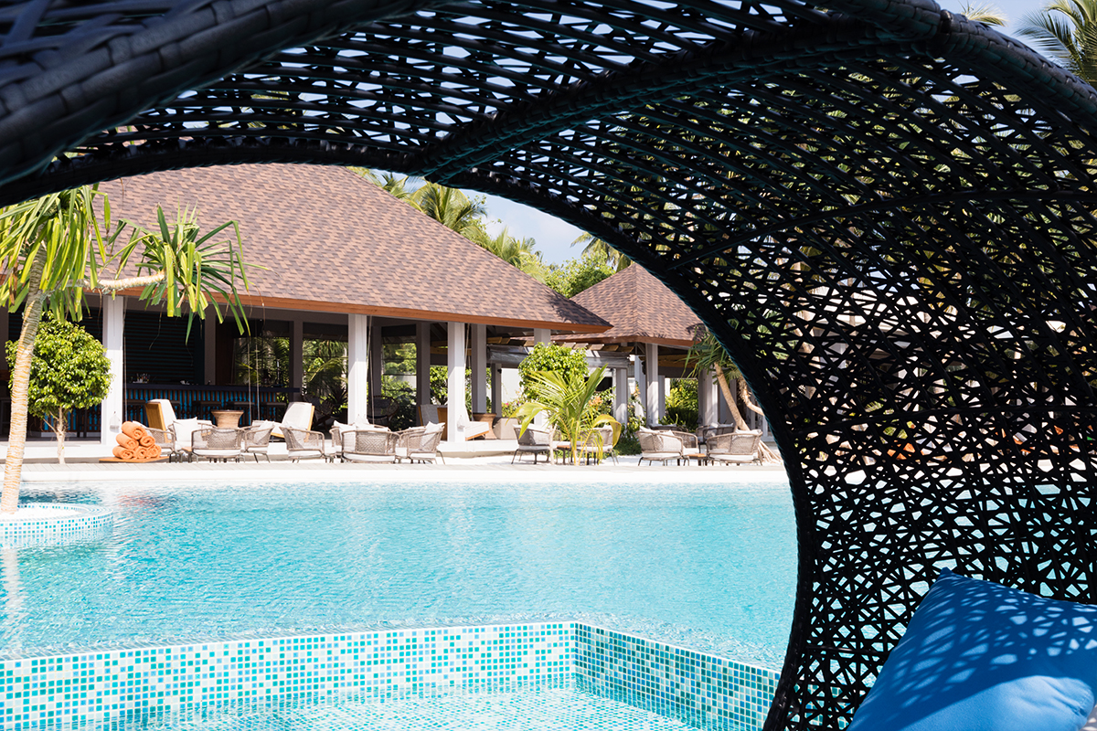 Dhigali Maldives piscine