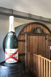 Champagne De Castellane