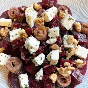 betteraves, noix et anchoix