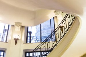 Esaclier flottant Printemps Haussmann